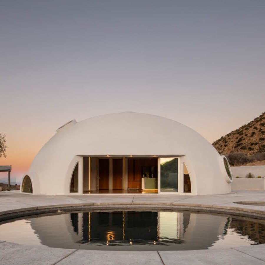 Dome house in the desert at Pioneertown